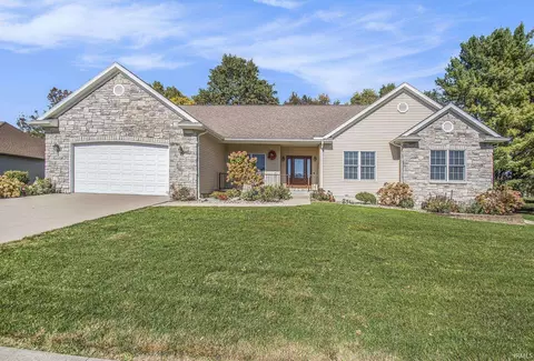 299 Juniper Ln, Plymouth, IN 46563