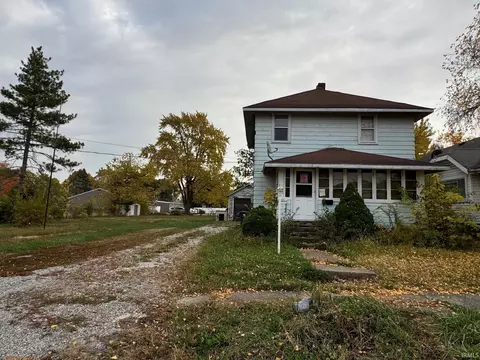 1257 N John St, Frankfort, IN 46041