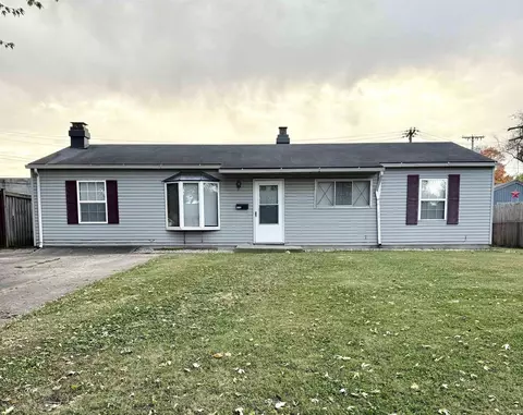 1009 Avalon Ln, Chesterfield, IN 46017