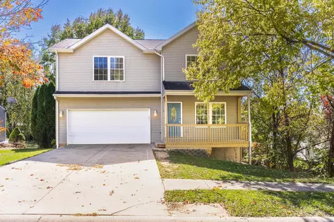 1135 W Pine Meadows Dr, Bloomington, IN 47403
