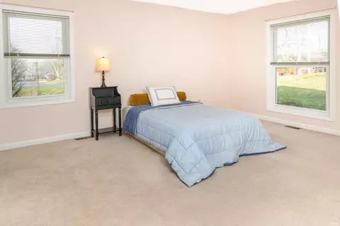 3372 S Commons Dr, Bloomington, IN 47401 photo 20