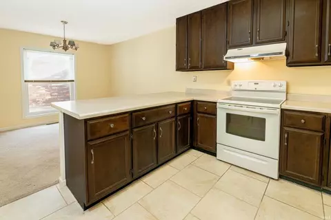 3372 S Commons Dr, Bloomington, IN 47401 photo 13