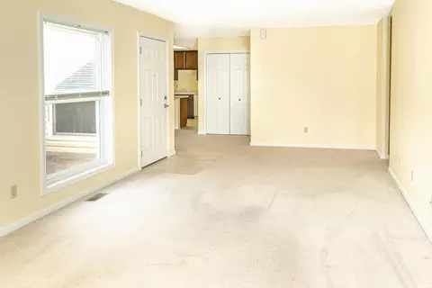 3372 S Commons Dr, Bloomington, IN 47401 photo 7