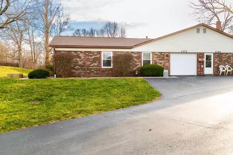 3372 S Commons Dr, Bloomington, IN 47401 photo 2