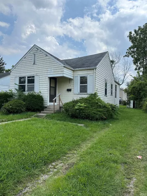 818 Milton St, Fort Wayne, IN 46806