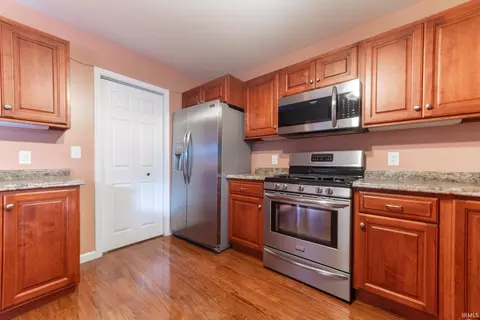 3828 S Cramer Cir, Bloomington, IN 47403 photo 11