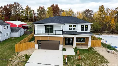 2017 Seddlemeyer Ave, Fort Wayne, IN 46816 photo 1