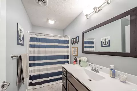 806 Willow Dr, Centerville, IN 47330 photo 24