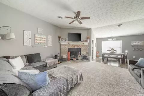 806 Willow Dr, Centerville, IN 47330 photo 7