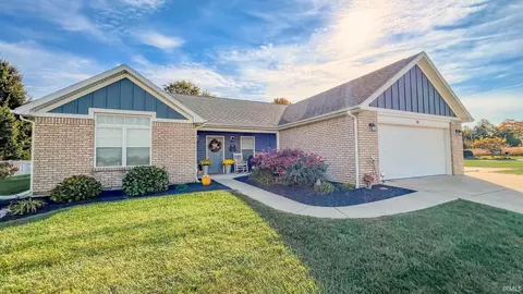 806 Willow Dr, Centerville, IN 47330 photo 1