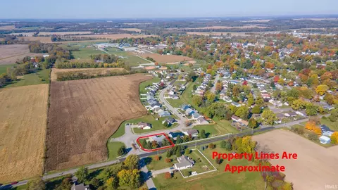 806 Willow Dr, Centerville, IN 47330 photo 4