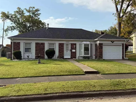 1262 Woodbine Ln, Evansville, IN 47710