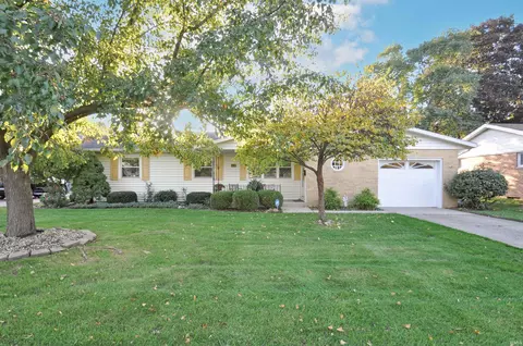 1639 Vernerlee Ln, South Bend, IN 46635