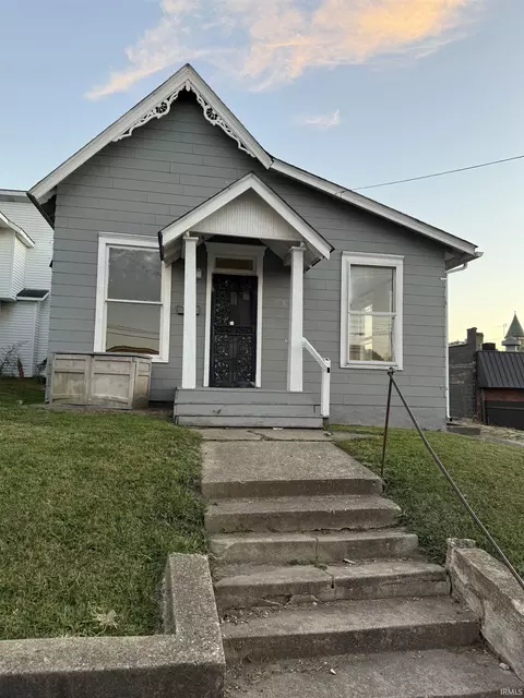 405 E Washington St #1, Frankfort, IN 46041