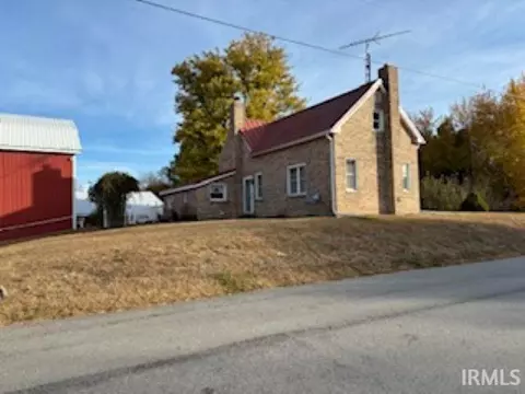 5746 W Cr 250 N, Royal Center, IN 46978