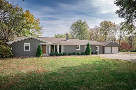 2811 Rexing Rd, Wadesville, IN 47638