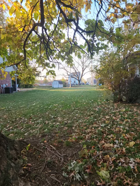 1012 Cherry St, Evansville, IN 47713