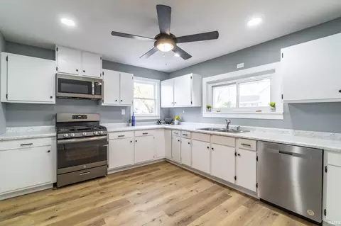 112 W Steuben St, Lagrange, IN 46761 photo 10