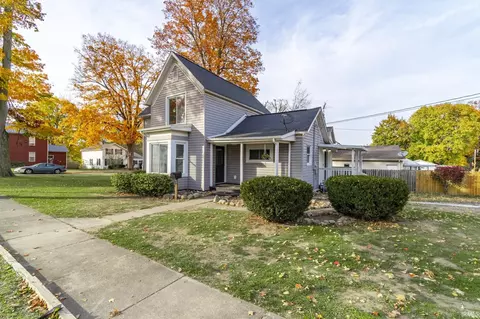 112 W Steuben St, Lagrange, IN 46761 photo 4