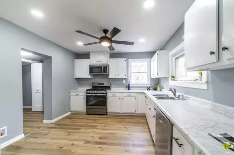 112 W Steuben St, Lagrange, IN 46761 photo 11