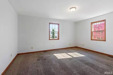 415 N Barclay St, Fairmount, IN 46928 photo 5