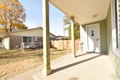 203 E Main St, Fowler, IN 47944 photo 4