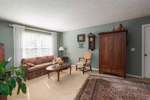 702 E Heather Dr, Bloomington, IN 47401 photo 2