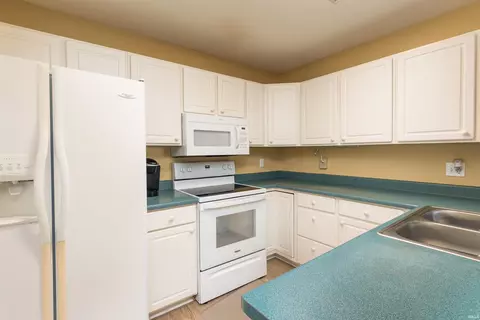 702 E Heather Dr, Bloomington, IN 47401 photo 9