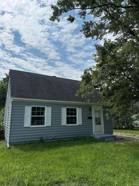 4301 SW Anthony Wayne Dr, Fort Wayne, IN 46806