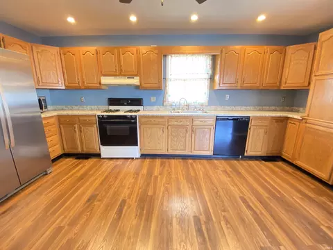 1102 Brook St, Mitchell, IN 47446 photo 10