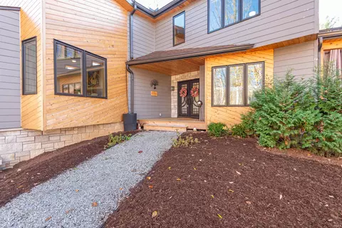 2502 E Poplar Dr, Bloomington, IN 47401 photo 2