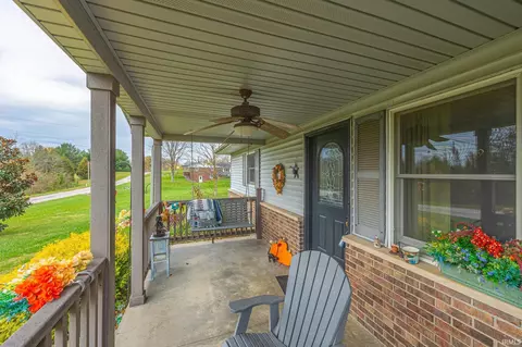 582 E 36th St, Jasper, IN 47546 photo 3