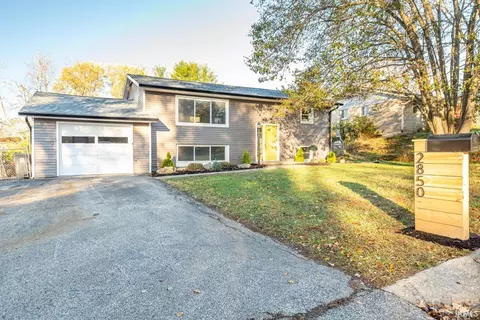 2850 S Brookside Dr, Bloomington, IN 47401 photo 1