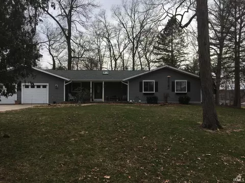 2325 E Fawn Ave, Warsaw, IN 46582