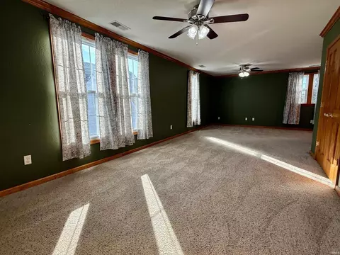 607 E Walnut St, Washington, IN 47501 photo 15
