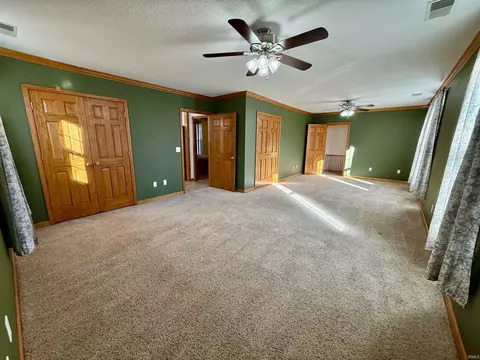 607 E Walnut St, Washington, IN 47501 photo 16