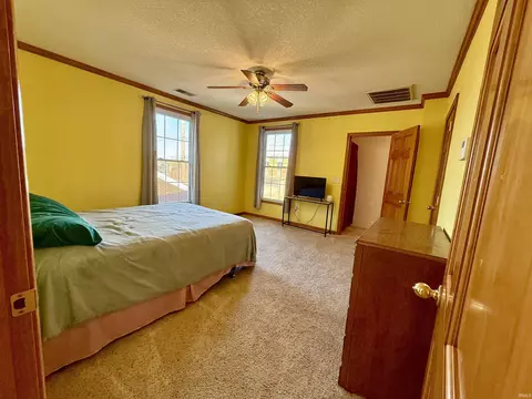 607 E Walnut St, Washington, IN 47501 photo 20