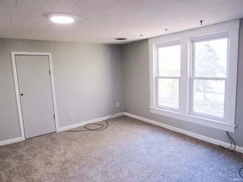 507 E May St, Walton, IN 46994 photo 10