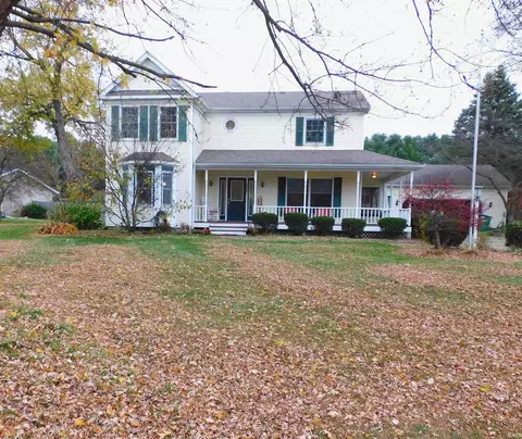 10125 Rain Drop Cir, Granger, IN 46530 photo 2