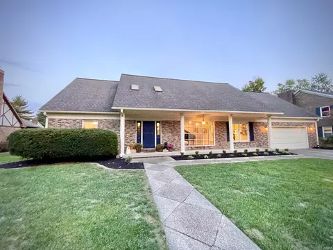 942 Brookshire Dr, Evansville, IN 47715