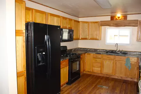 302 Fourth St, Hudson, IN 46747 photo 12