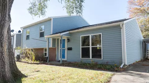 2506 Summerfield Dr, Lafayette, IN 47909