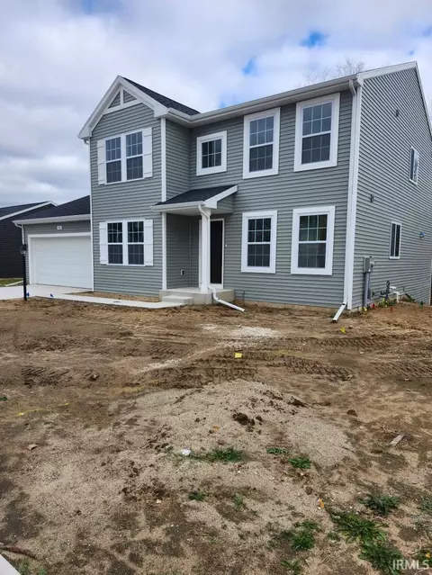 302 Shamrock Dr, North Liberty, IN 46554