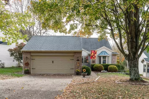 9122 S Front Nine Dr, Bloomington, IN 47401