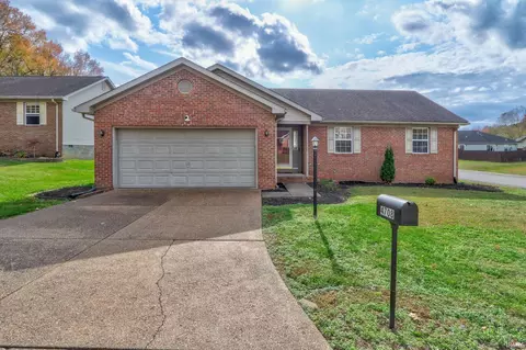 4708 Meadow Crest Ct, Evansville, IN 47712