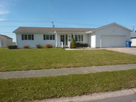 705 N Ivanhoe Dr, Marion, IN 46952 photo 1