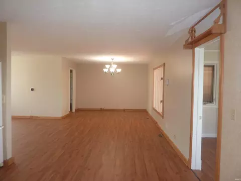 705 N Ivanhoe Dr, Marion, IN 46952 photo 5
