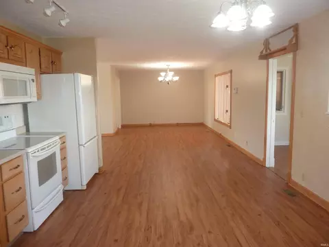 705 N Ivanhoe Dr, Marion, IN 46952 photo 8