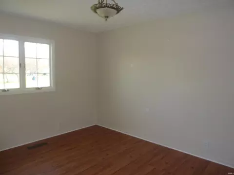 705 N Ivanhoe Dr, Marion, IN 46952 photo 11