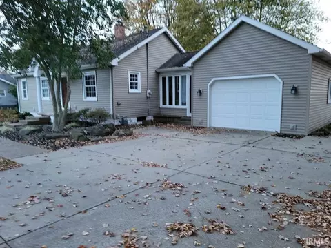 11105 E Lincoln Heights Rd, Oakland City, IN 47660